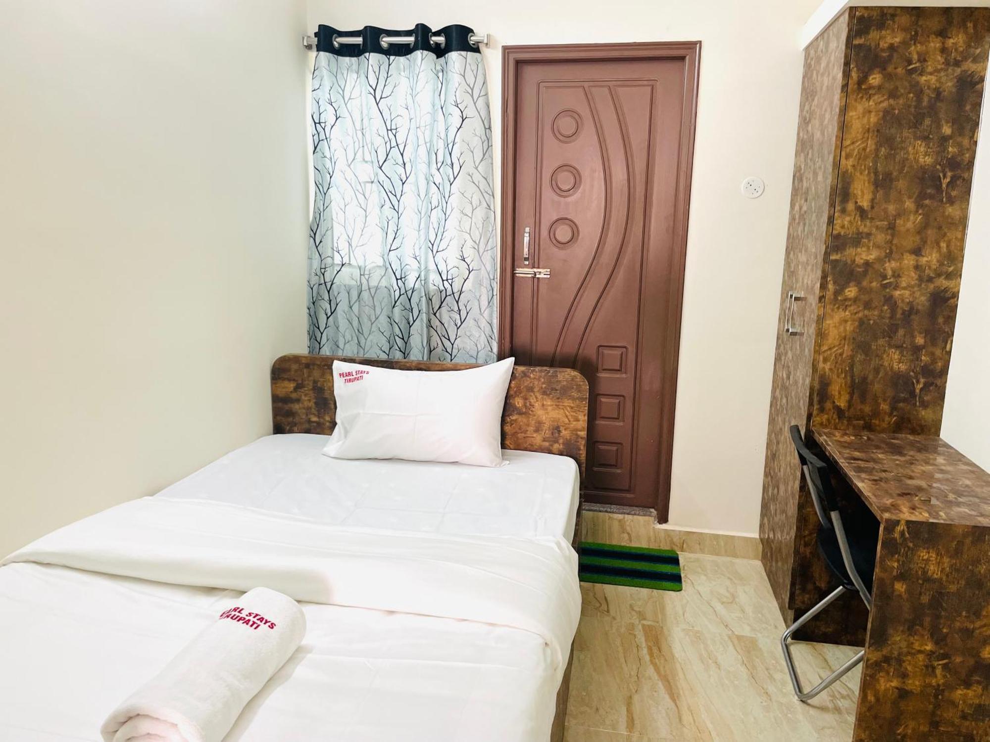 Pearl Stays, Tirupathi Tirupati Exterior foto